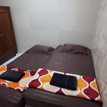 Hotel Kost Carmelia Syariah Baranangsiang Bogor Exterior foto