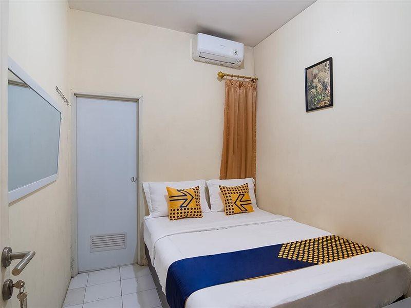 Hotel Kost Carmelia Syariah Baranangsiang Bogor Exterior foto