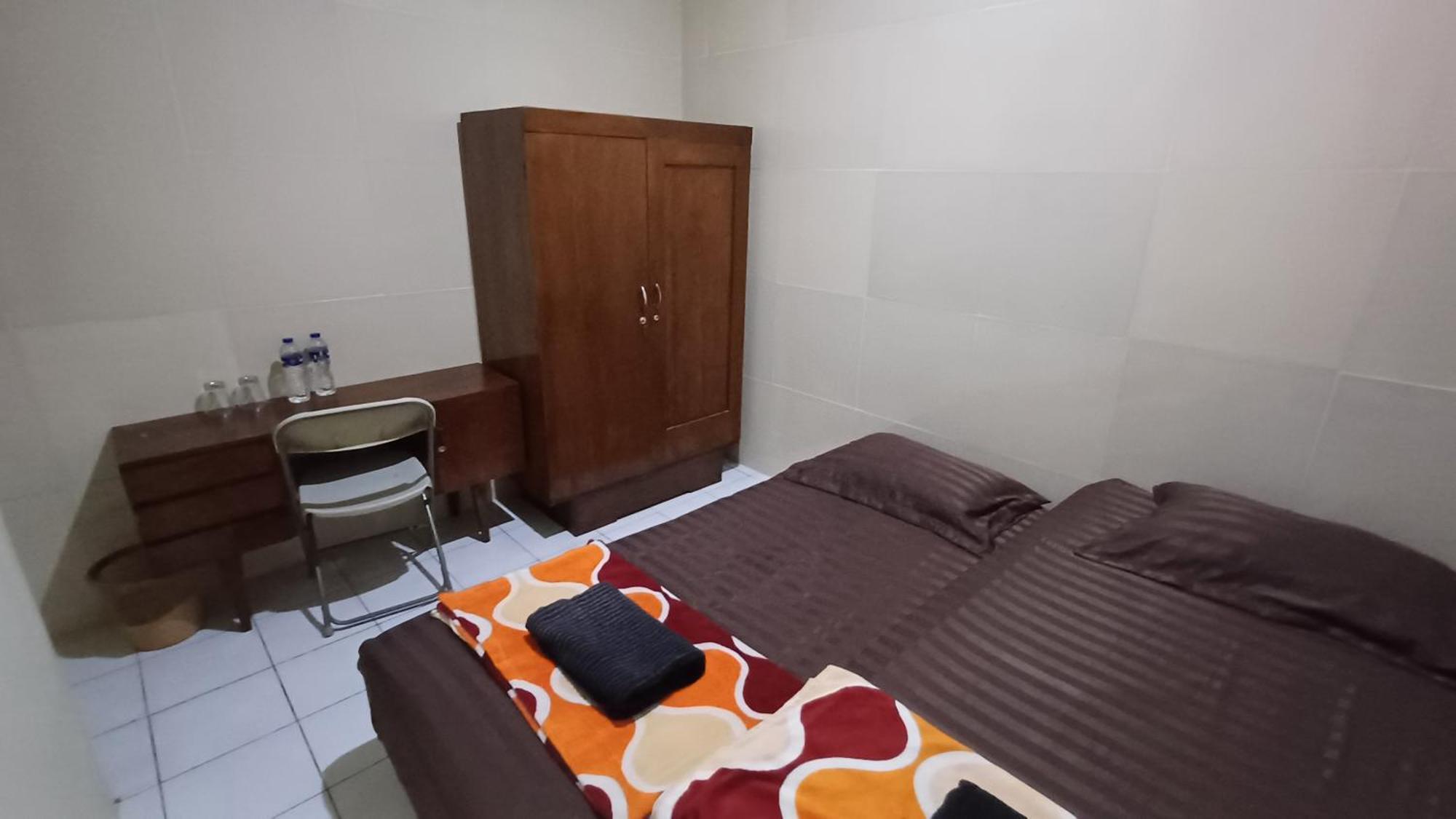 Hotel Kost Carmelia Syariah Baranangsiang Bogor Exterior foto