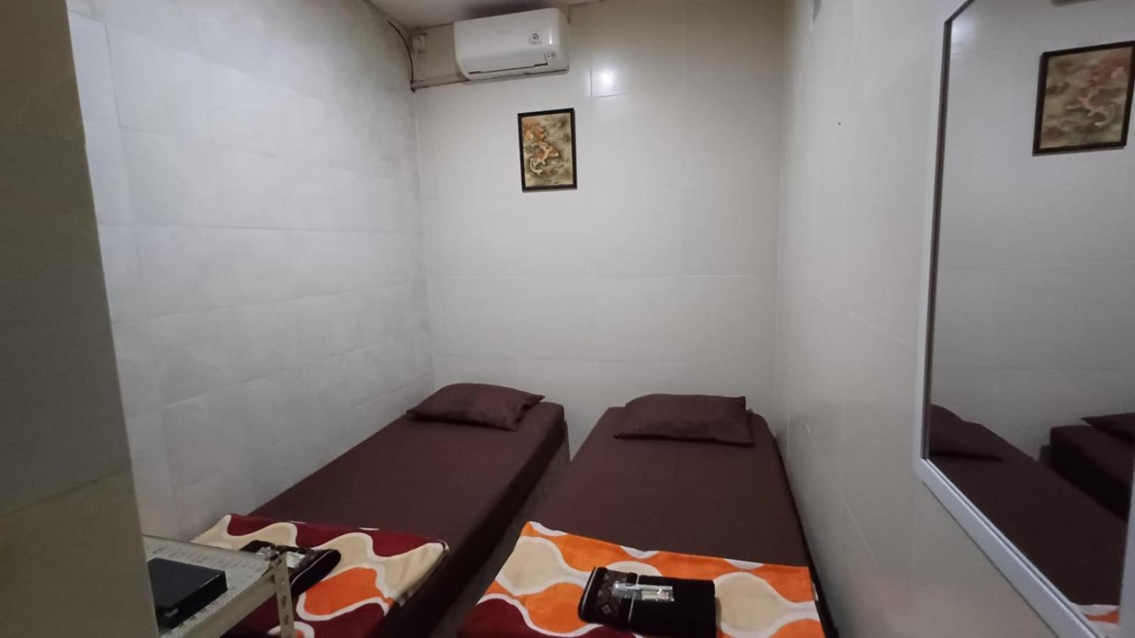 Hotel Kost Carmelia Syariah Baranangsiang Bogor Exterior foto